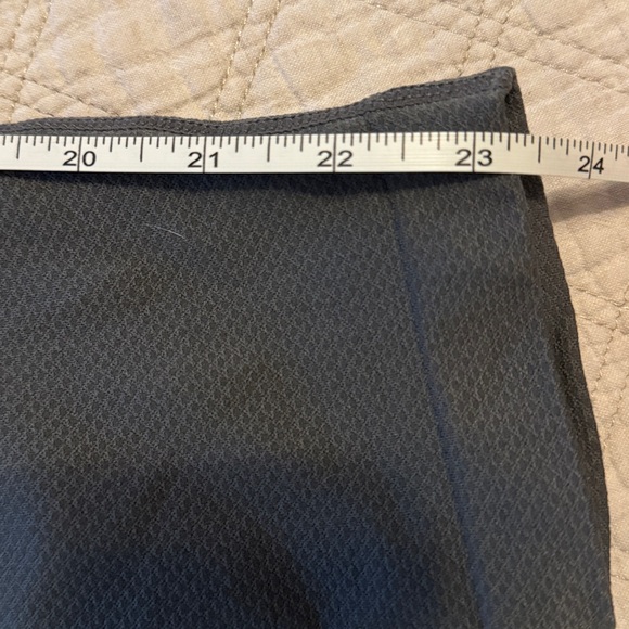 HALARA OneForm Seamless Flow HighWaisted Ruched 7/8 Yoga Leggings - Picture 5 of 5